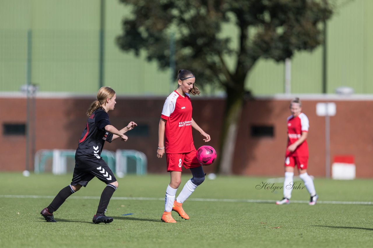 Bild 330 - wBJ SV Wahlstedt - SC Union Oldesloe 2 : Ergebnis: 1:0